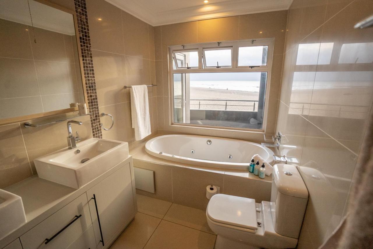 Deja Blue Beachfront Villa, Newly Renovated Langstrand Εξωτερικό φωτογραφία