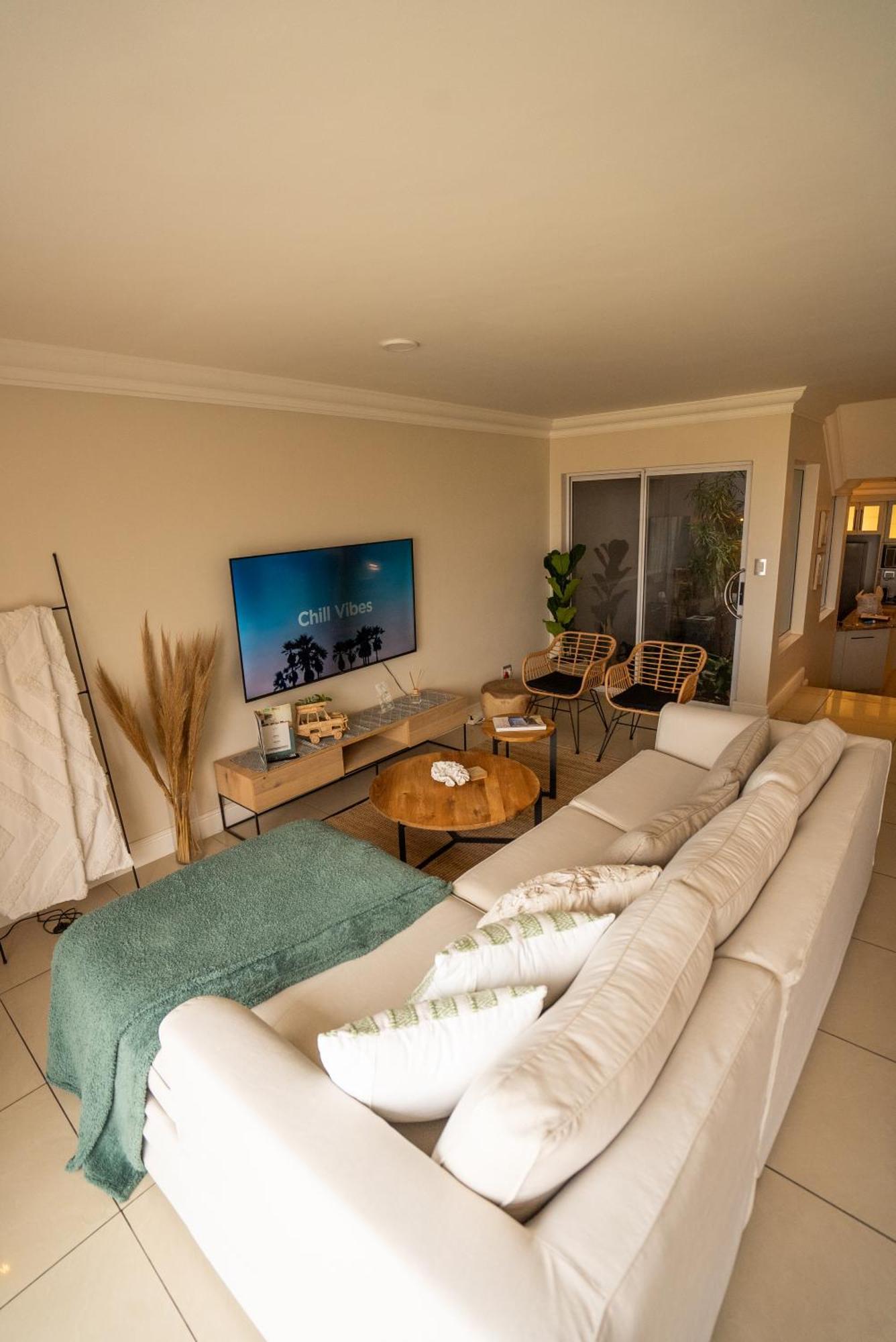 Deja Blue Beachfront Villa, Newly Renovated Langstrand Εξωτερικό φωτογραφία